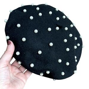 Cato Black Beret with Pearl Accents